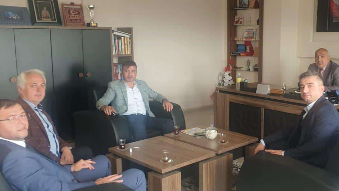 Samsun Memur Sen Başkanı Hamdi YILDIZ İlçe Milli Eğitim Müdürlüğümüzü Ziyaret Etti