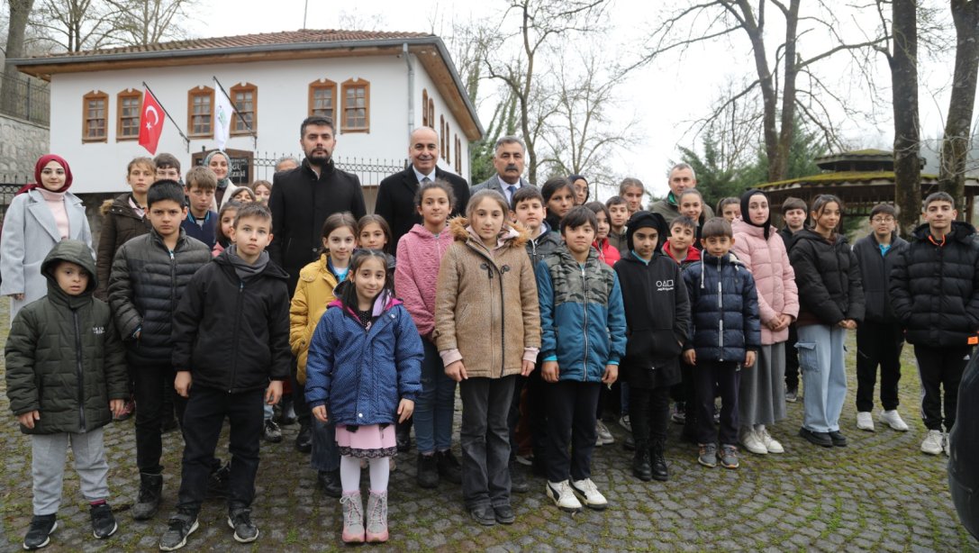 Yaşar Doğu Anma Etkinlikleri Kapsamında Emirli Mahallesi'nde Bulunan Yaşar Doğu Müze Evi Ziyareti