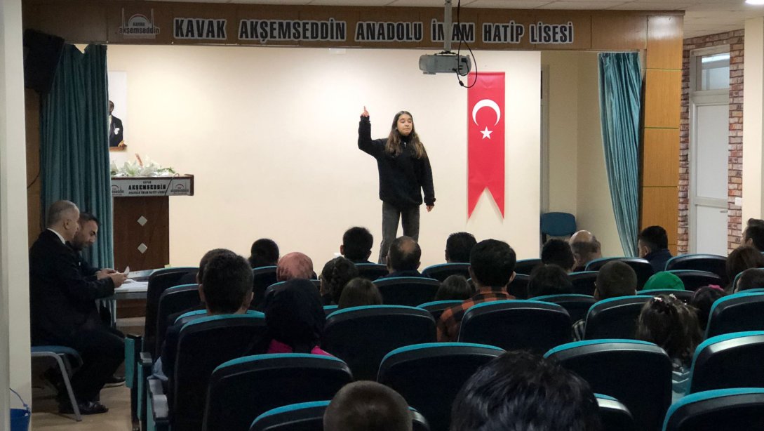 12 Mart Kapsamında İlçemiz Tüm Kademe Okullarında İstiklal Marşı'nı Güzel Okuma Yarışması Düzenlendi
