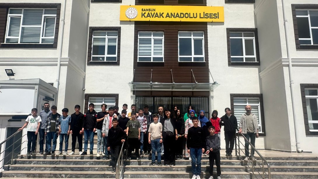 Kavak Anadolu Lisesi 12. Sınıf Öğrencilerimize Yönelik ''Gençlik ve Güvenli Gelecek'' Konulu Konferans Verildi.